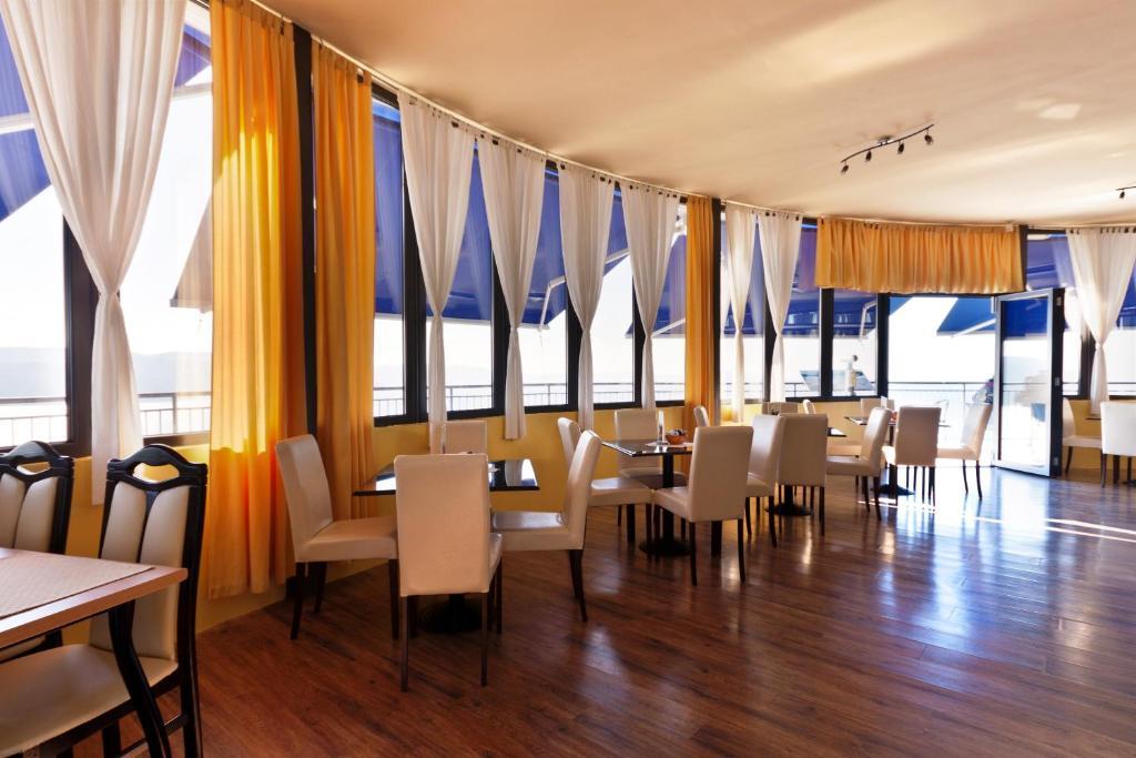 Hotel Flanona Plomin Eksteriør bilde